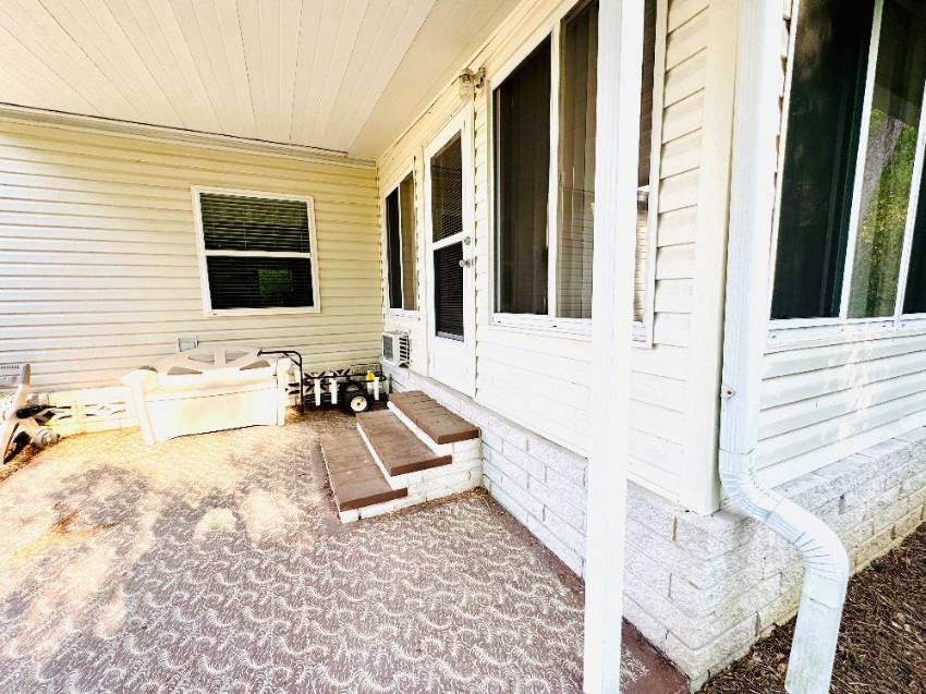 1484 Double Eagle Drive a Lakeland, FL Mobile or Manufactured Home for Sale